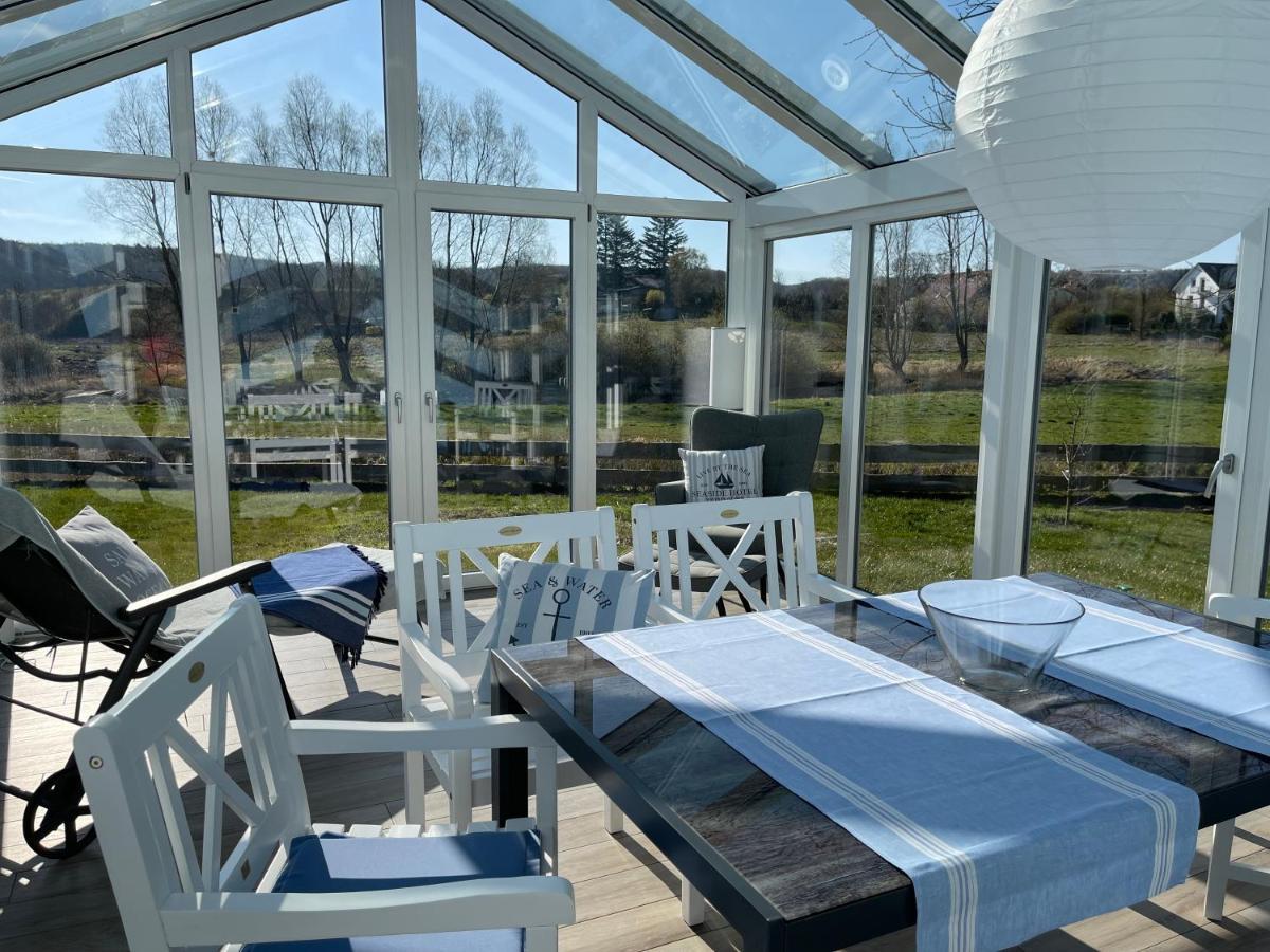 Ferienhaus bei den Kreidefelsen - Ihr Zuhause auf Rügen Lohme Exterior foto