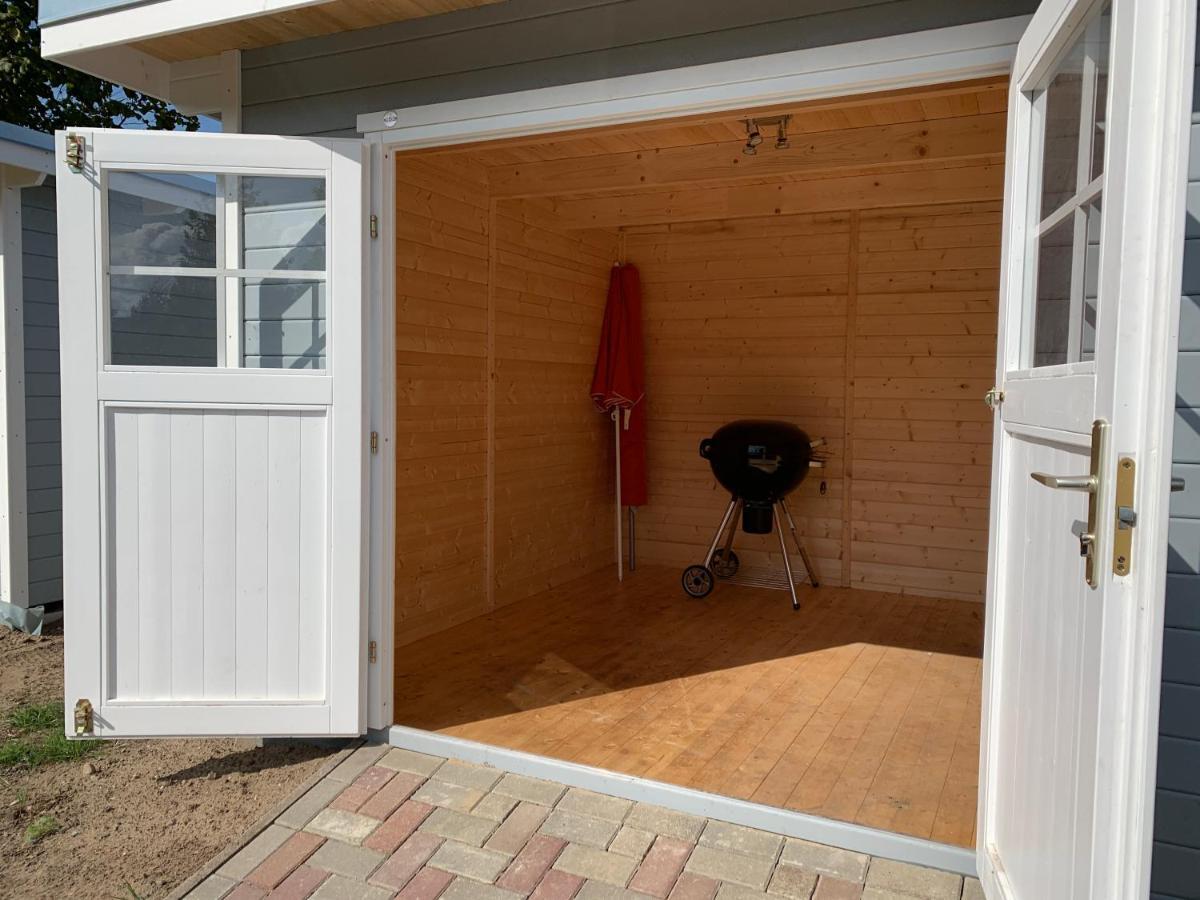 Ferienhaus bei den Kreidefelsen - Ihr Zuhause auf Rügen Lohme Exterior foto